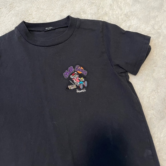 Thick cotton "Chill Since" Brandy Graphic Tee - Picture 7 of 7